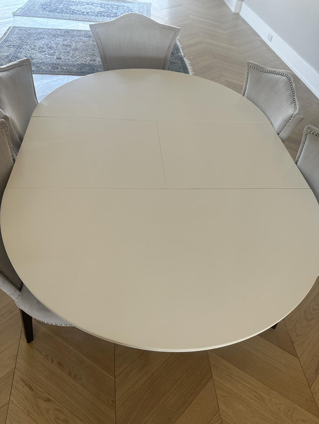 Extendable dining table image indicator(2)