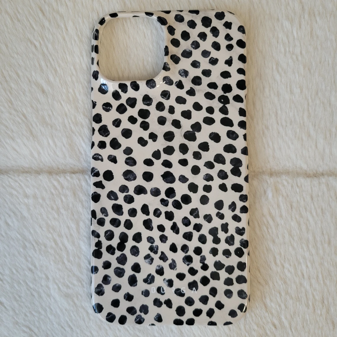 Burga iPhone 14 snap cases thumbnail