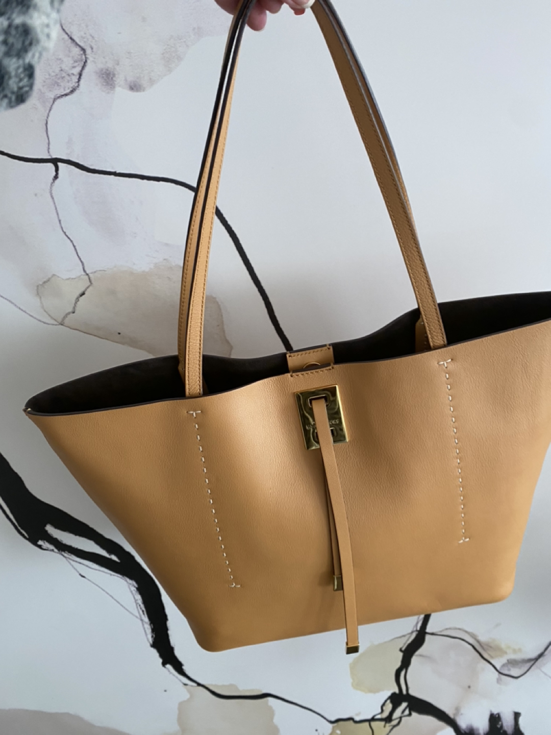 Michael Kors purse from 2021 collection from Holts image indicator(2)