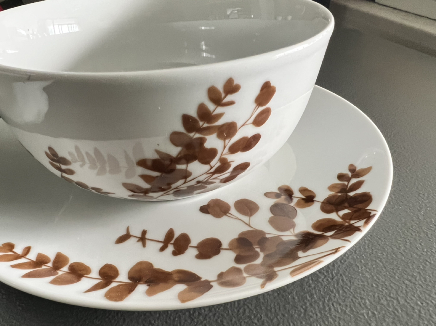 TRUDEAU Porcelain Dinnerware Set, 24-piece