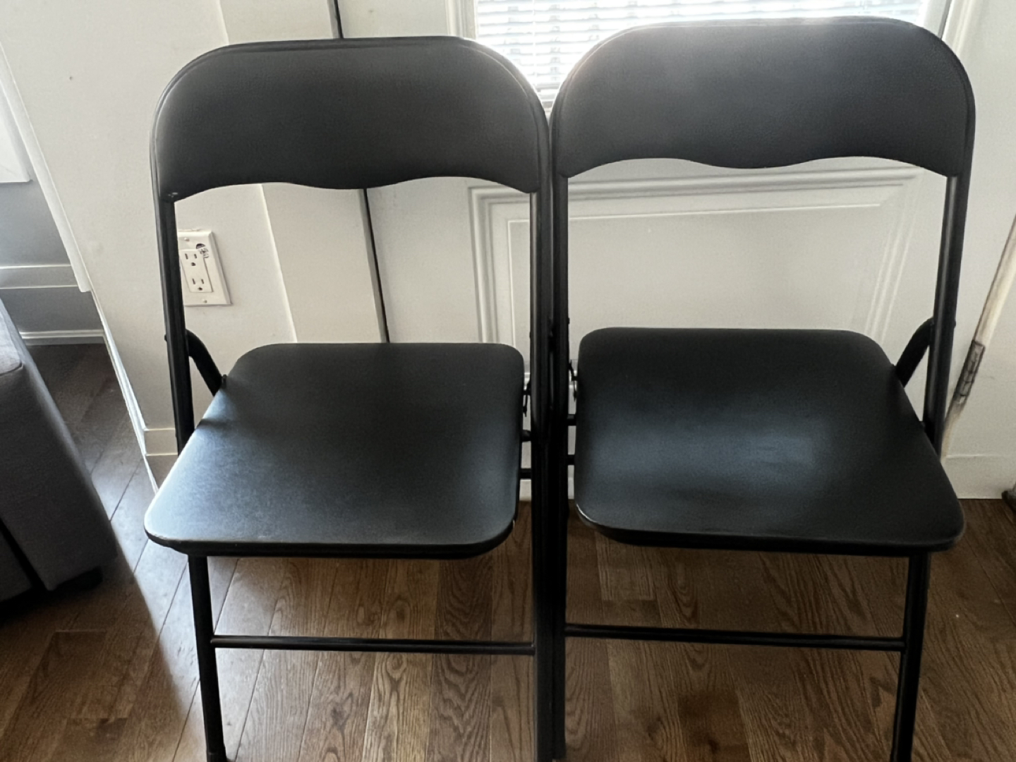 Two foldable chair