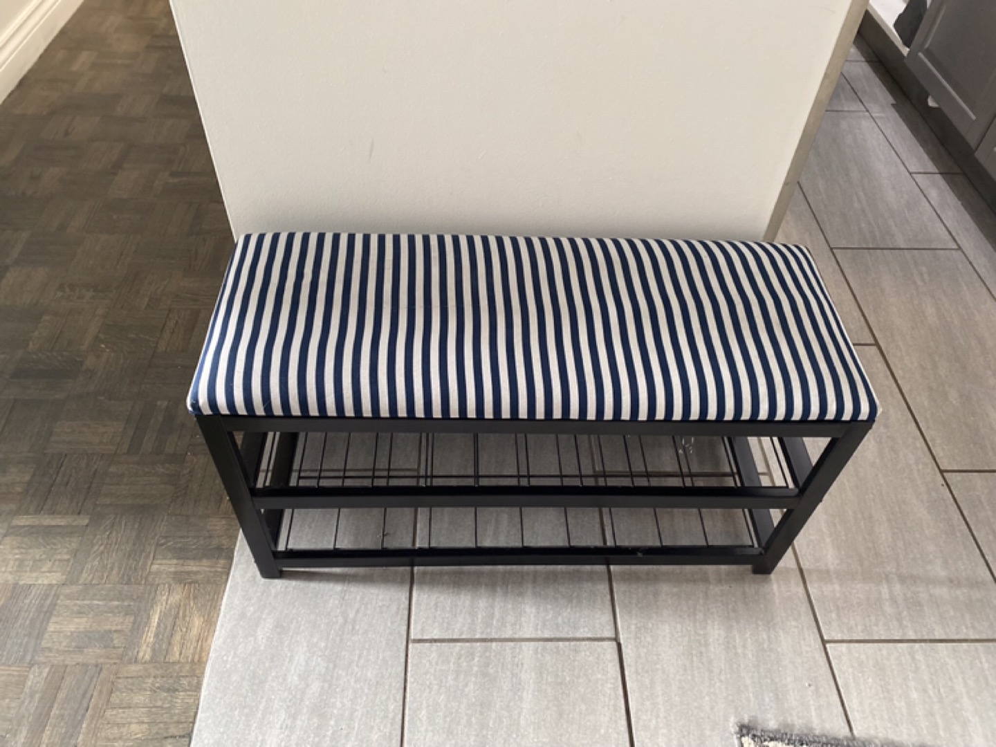 Bench/ shoe rack
