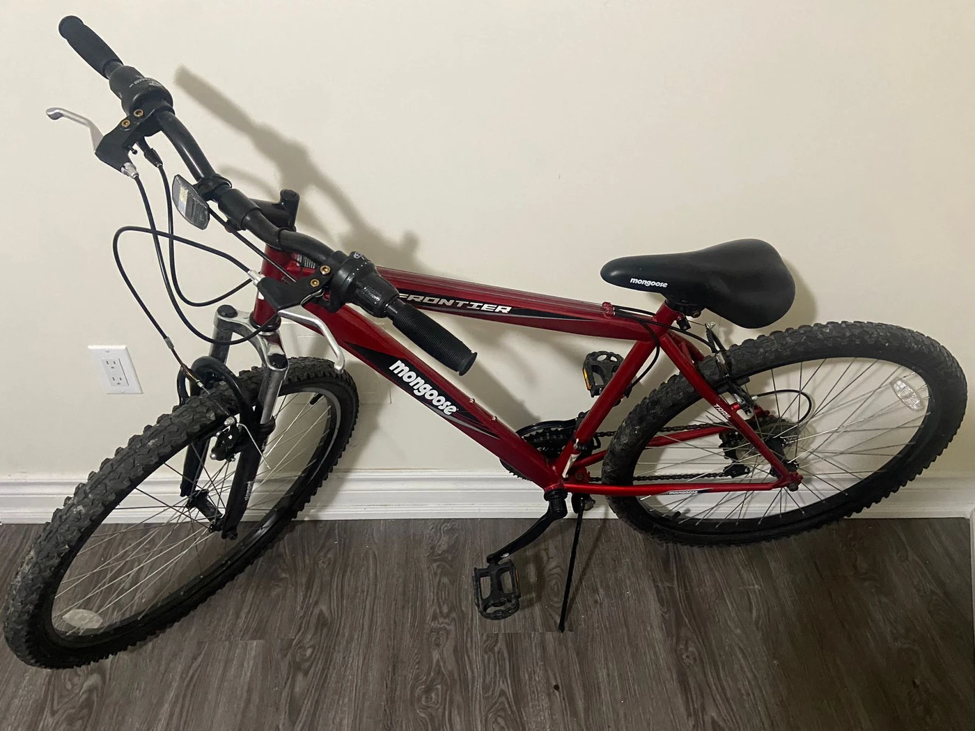 Mongoose Bike like new image indicator(3)