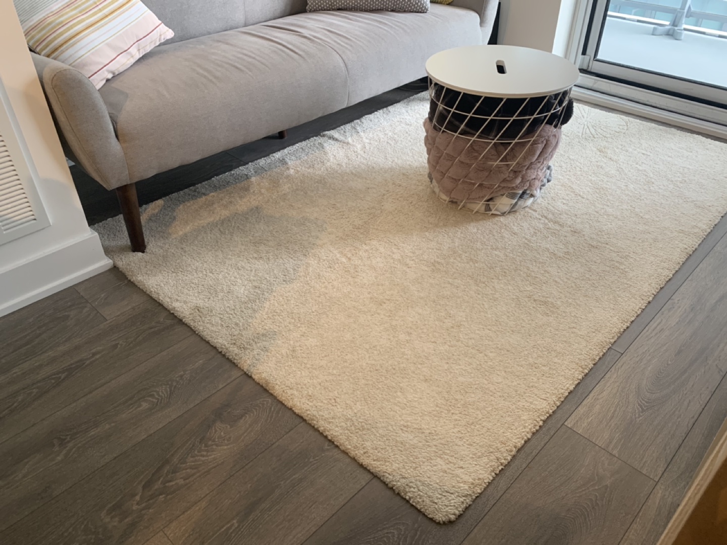 Stoense rug (4’4” x 6’5”)