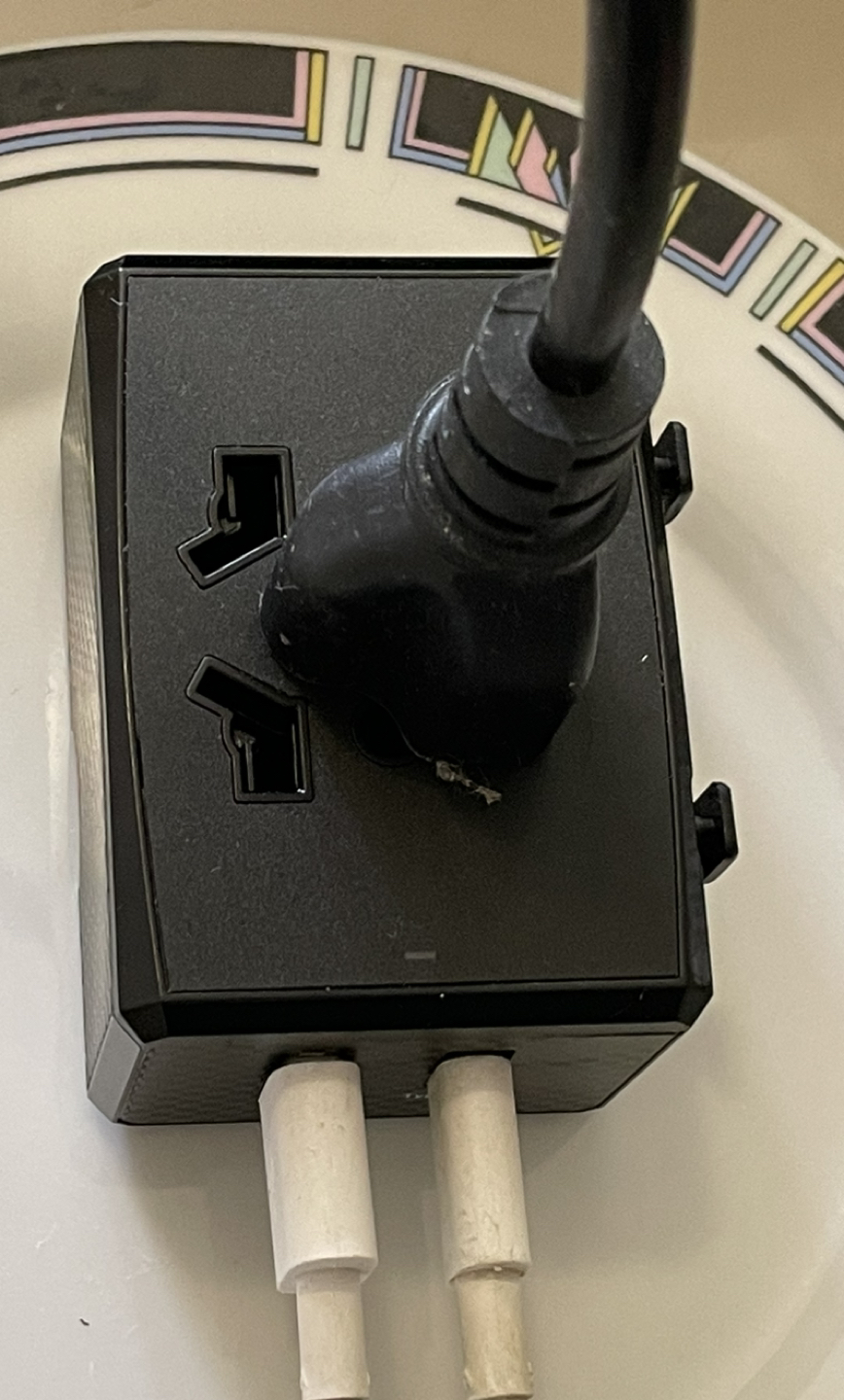 Universal International Travel Power Adapter Charger image indicator(3)