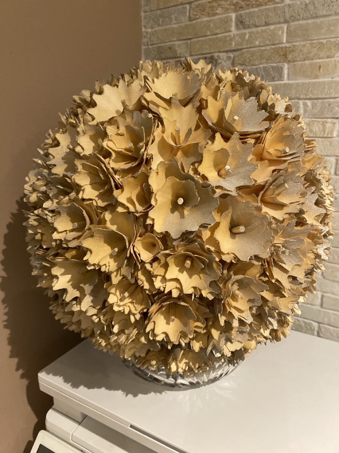 Round wood flower thumbnail