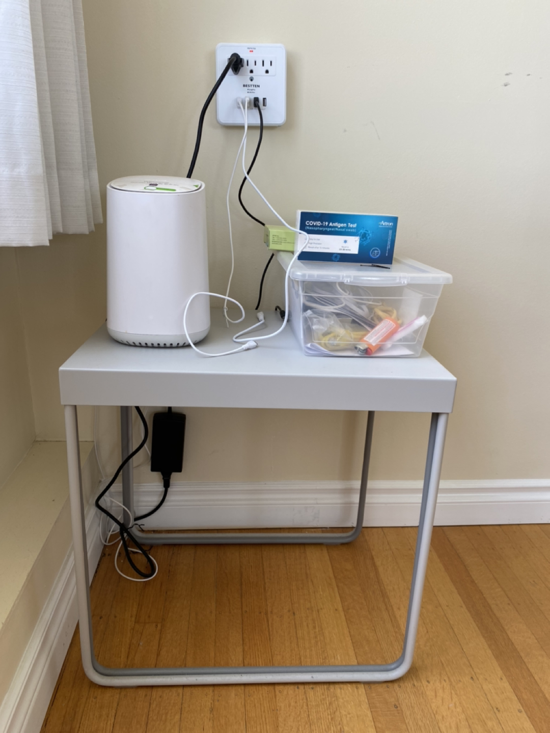 A set of flexible storage table
