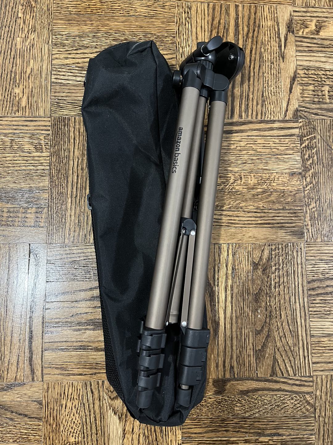 Camera Mount Tripod Stand thumbnail