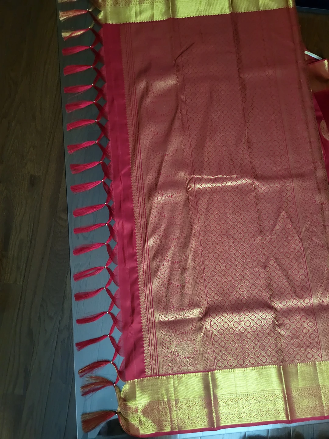 Making saree tassels - photo 3