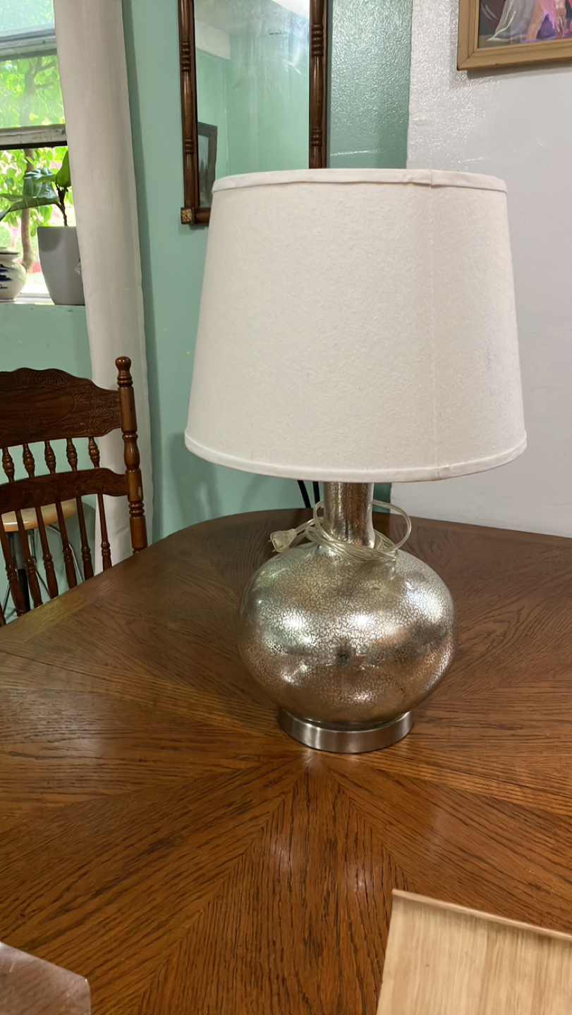 Table lamp