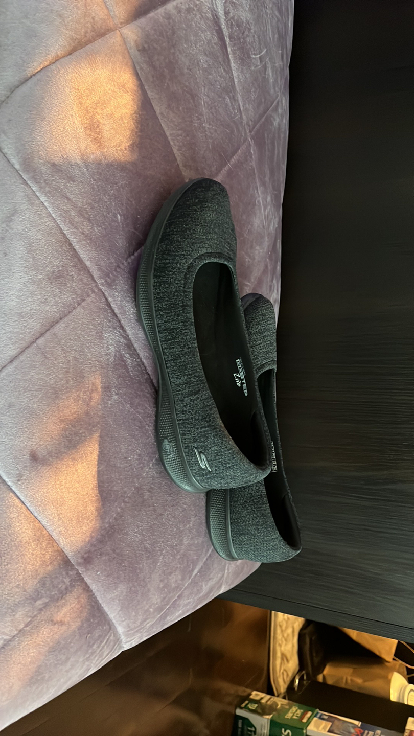 Soft grey flattish Skechers slip on, US size 7 image indicator(2)