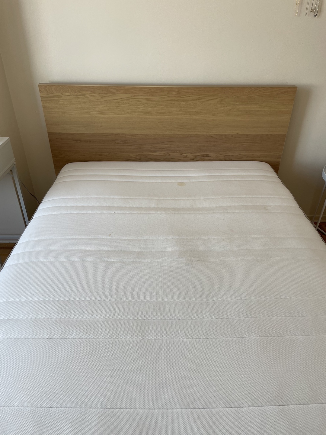 BED AND MATTRESS - photo 4