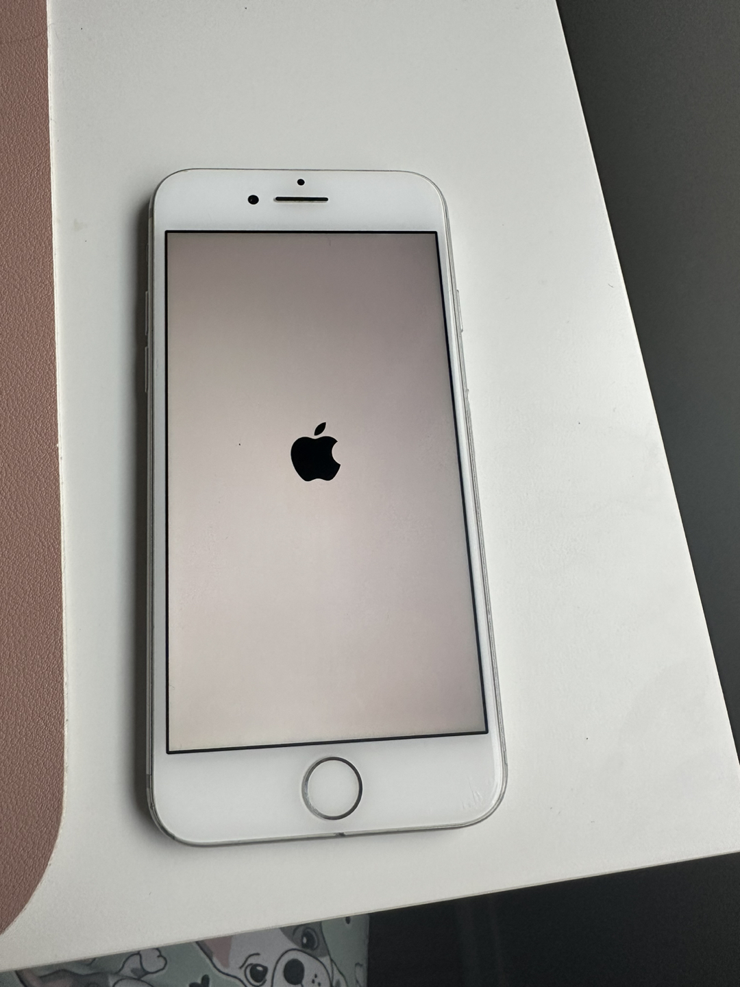 iPhone 7- 32GB- silver
