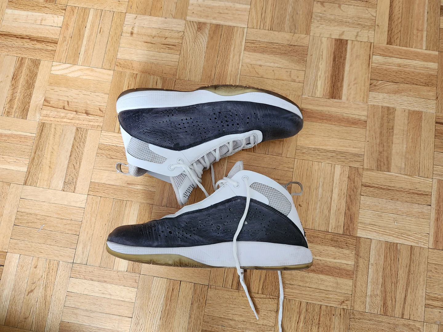 Jordan 2011 white, black anthracite