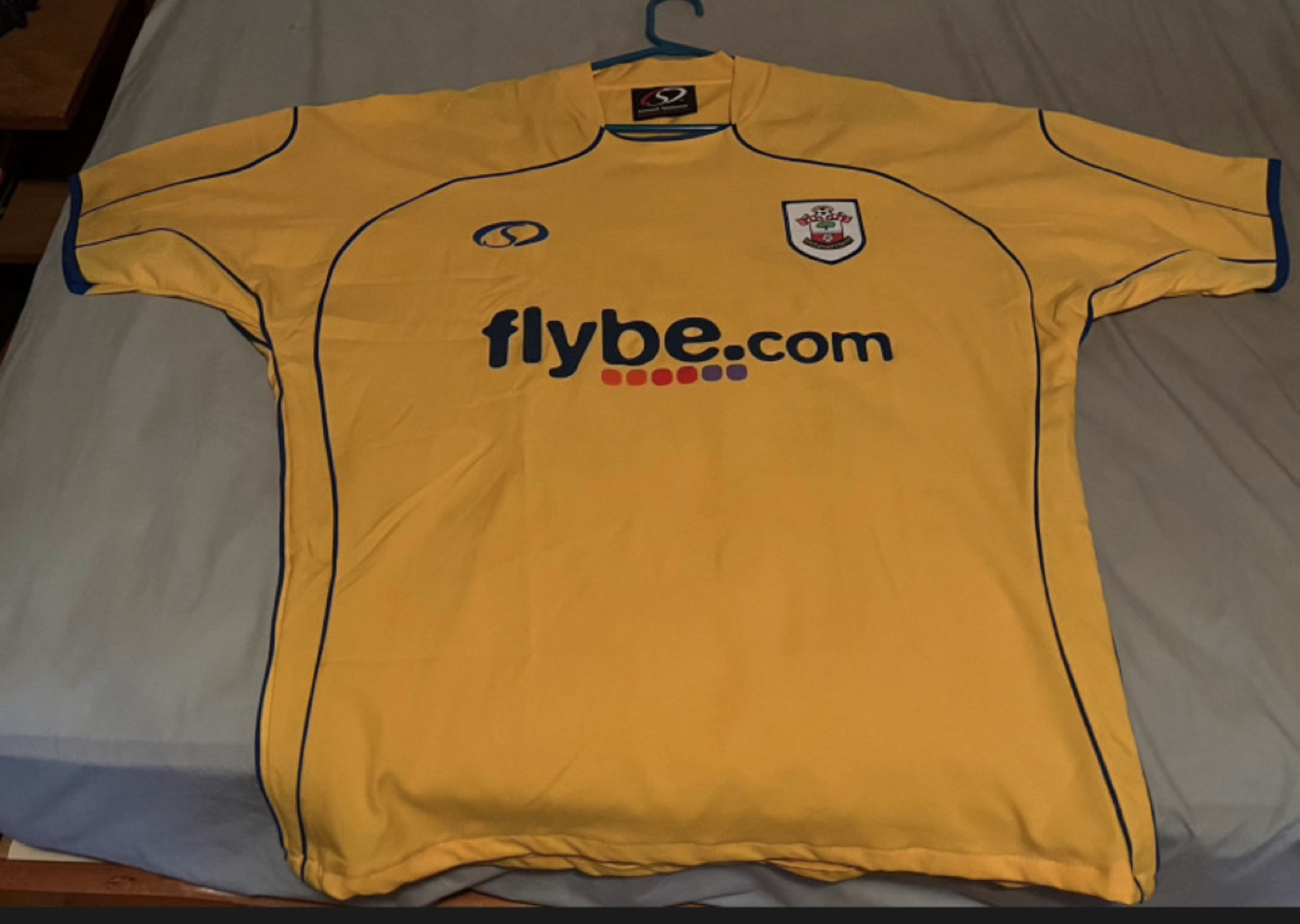 Southampton 2007/08 soccer jersey thumbnail