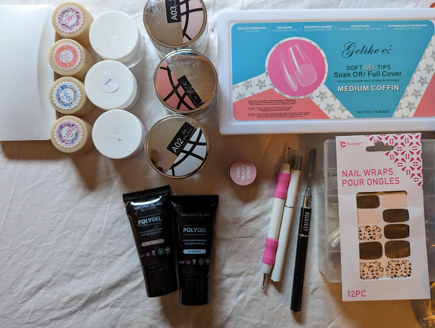 Nail stuff