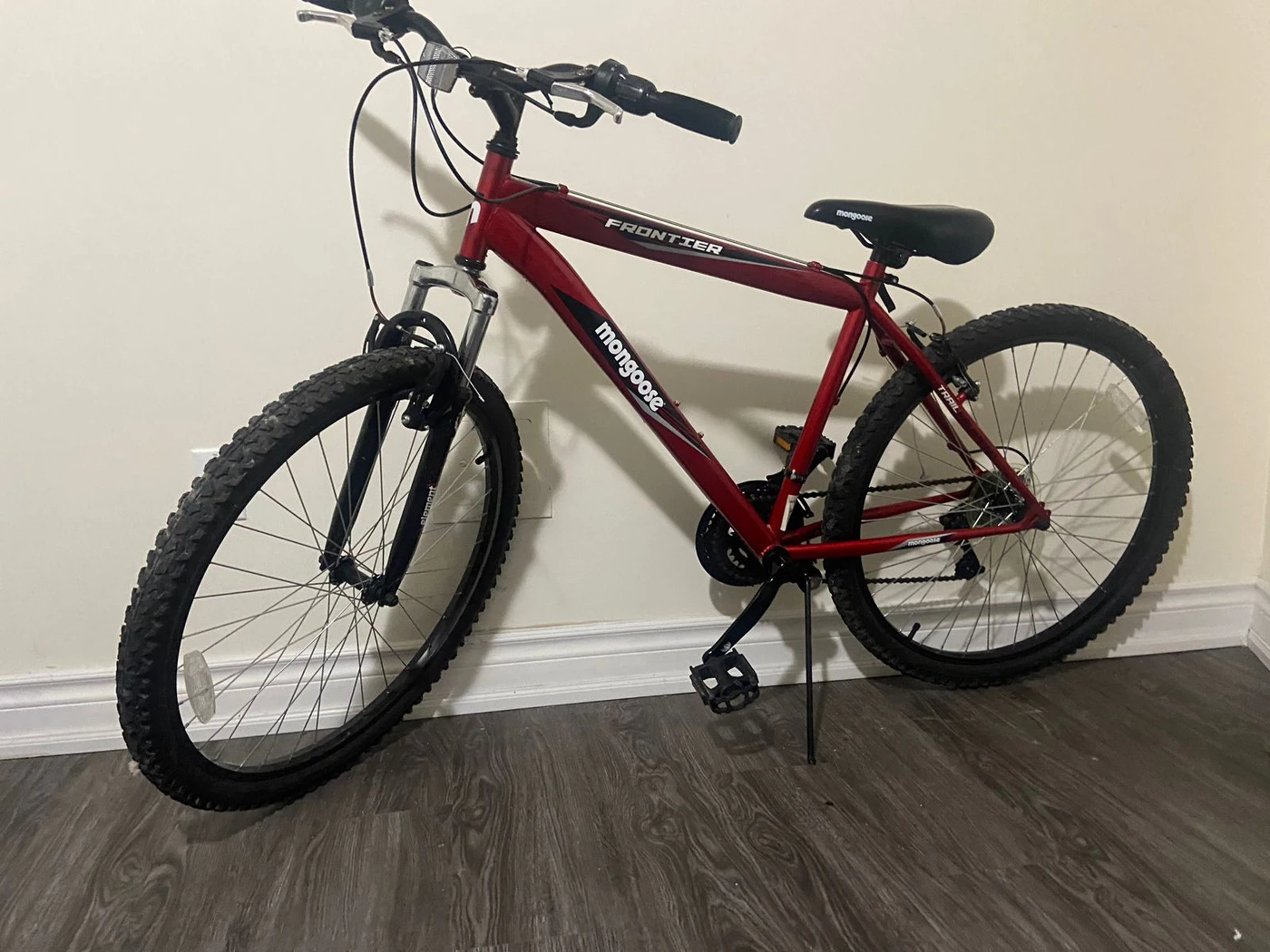 Mongoose Bike like new image indicator(2)