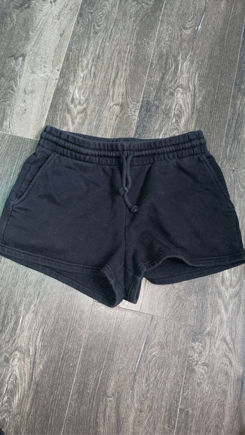 tna sweat shorts