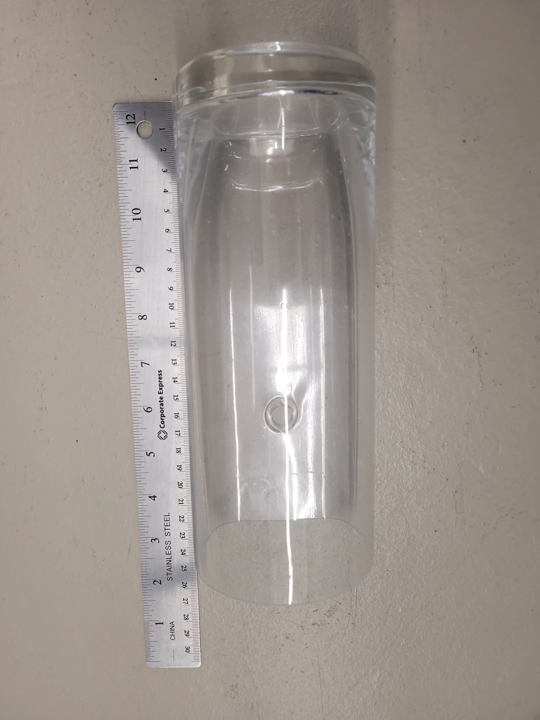 Two Glass Hanging Vases image indicator(2)