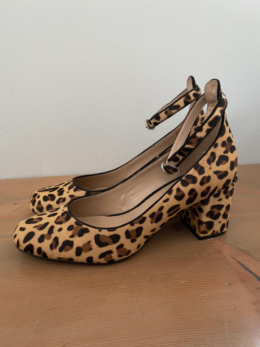 GAP leopard print heels (size 8.5) thumbnail