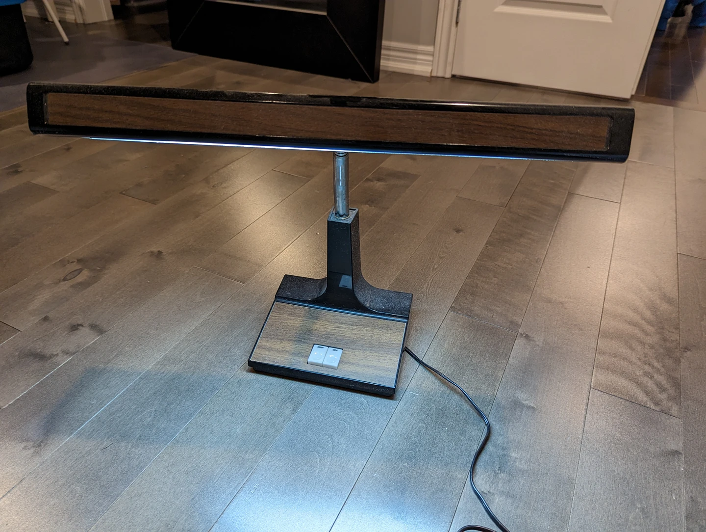 Antique Vintage 70s Underwriters Laboratories Large desk lamp image indicator(2)