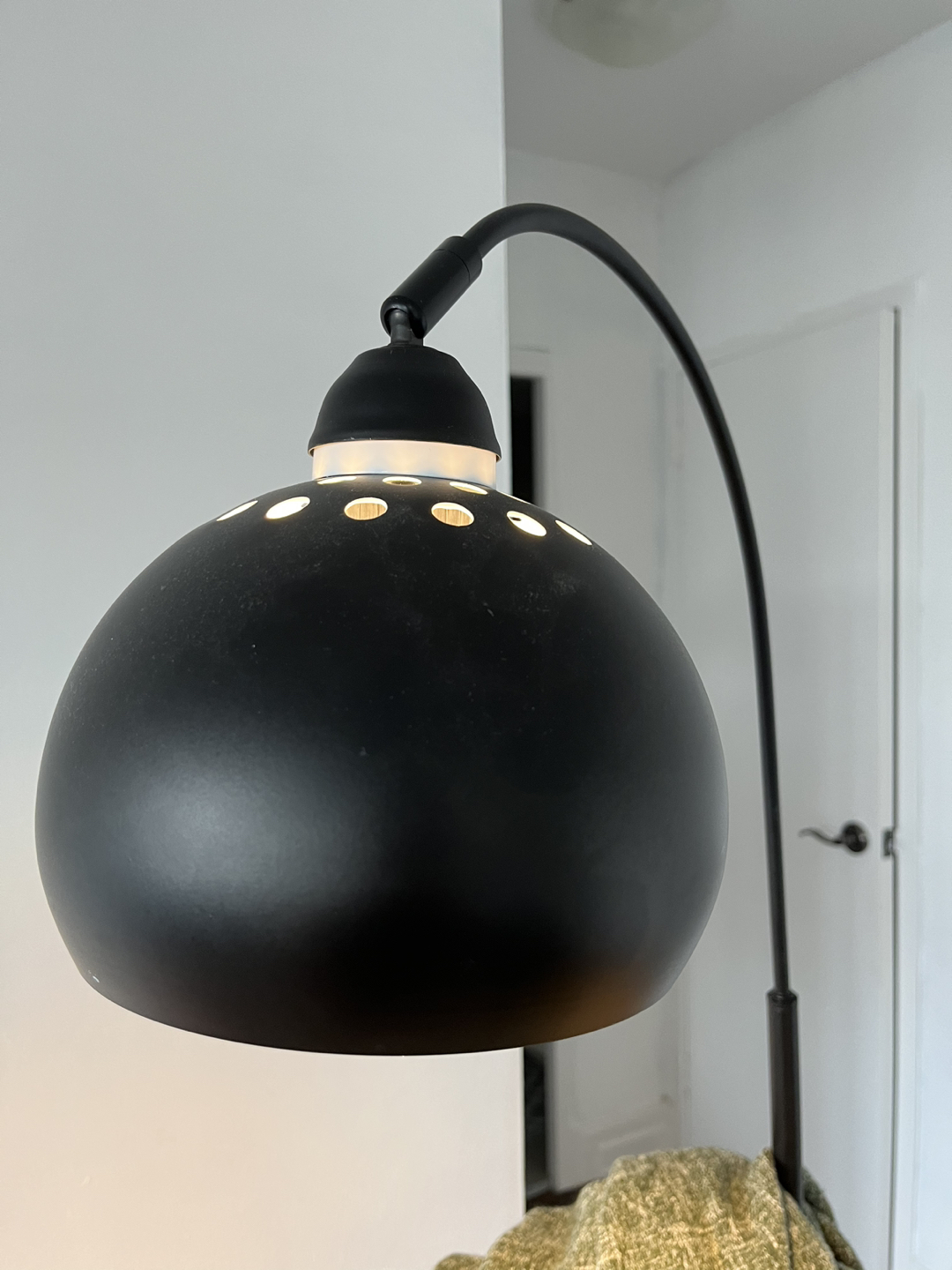 Floor Lamp | Studio Lamp | Black Lamp image indicator(5)