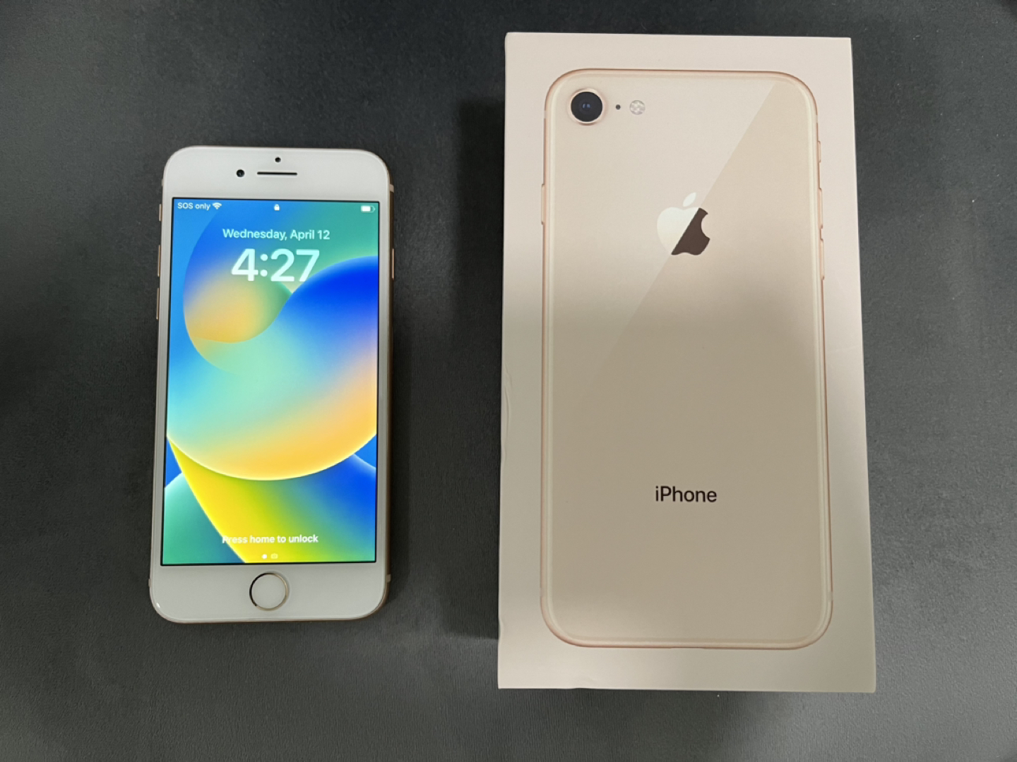iPhone 8 64GB