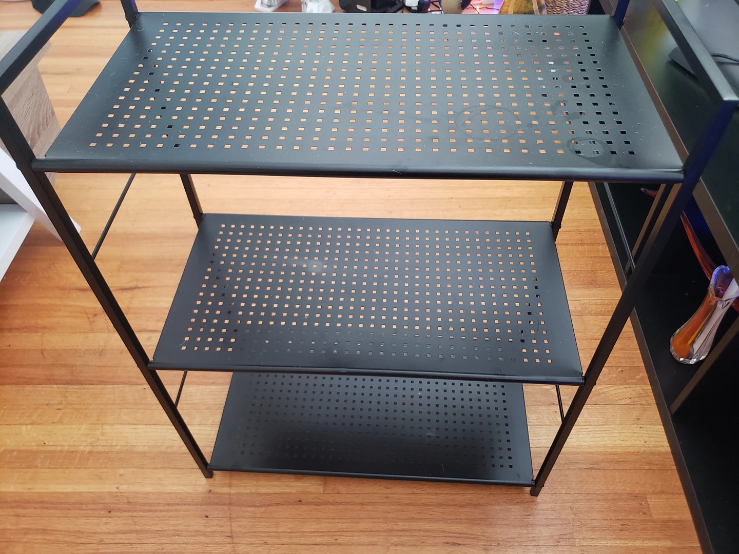 metal shelf - photo 2