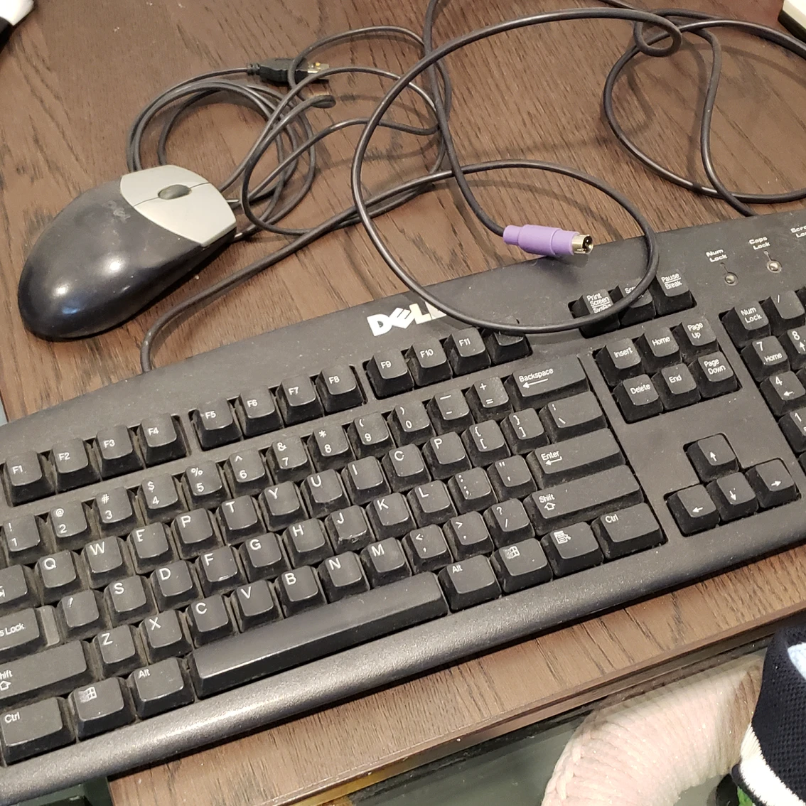 Vintage Dell Keyboard and Mouse thumbnail