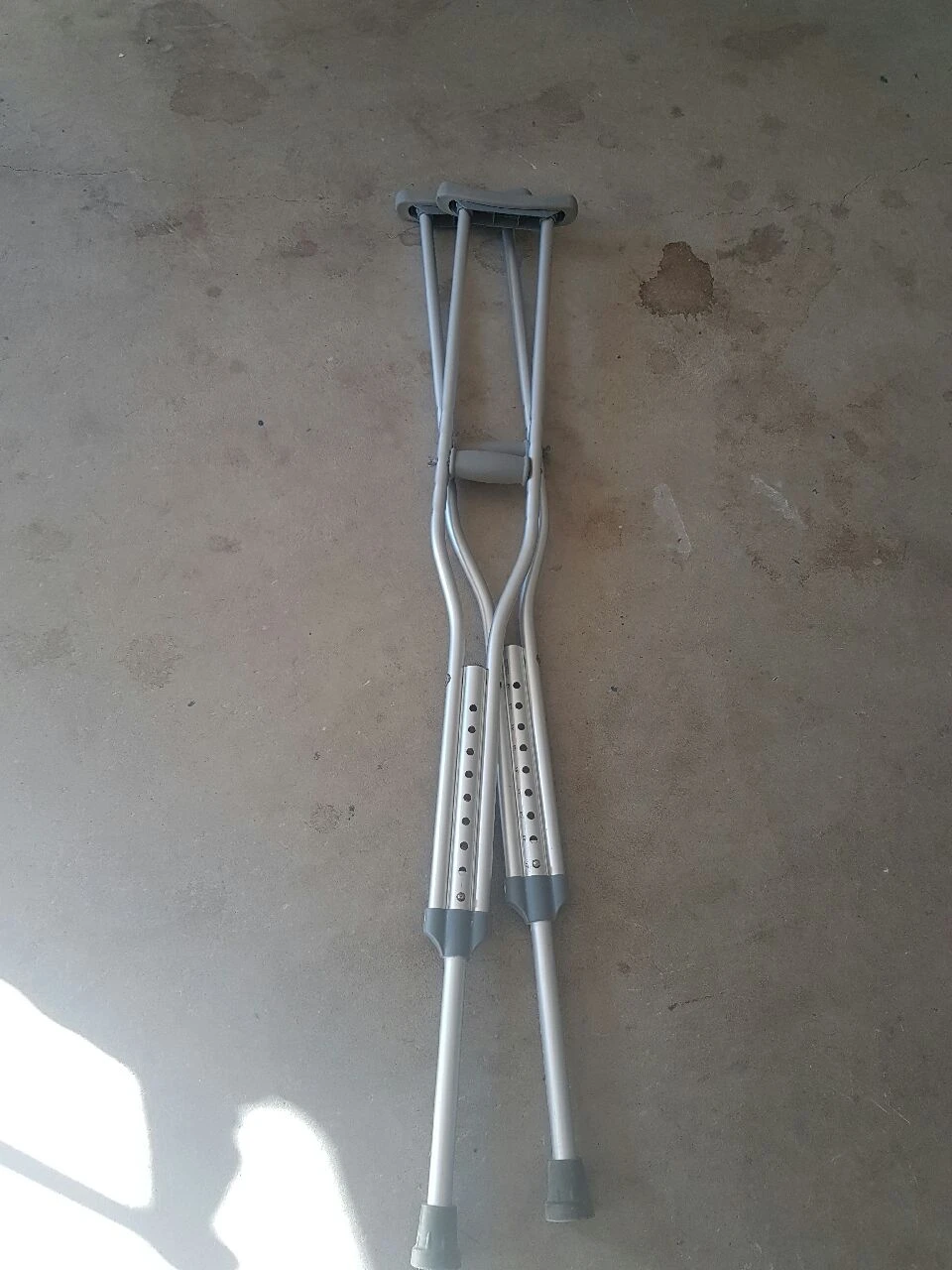 adult size crutches