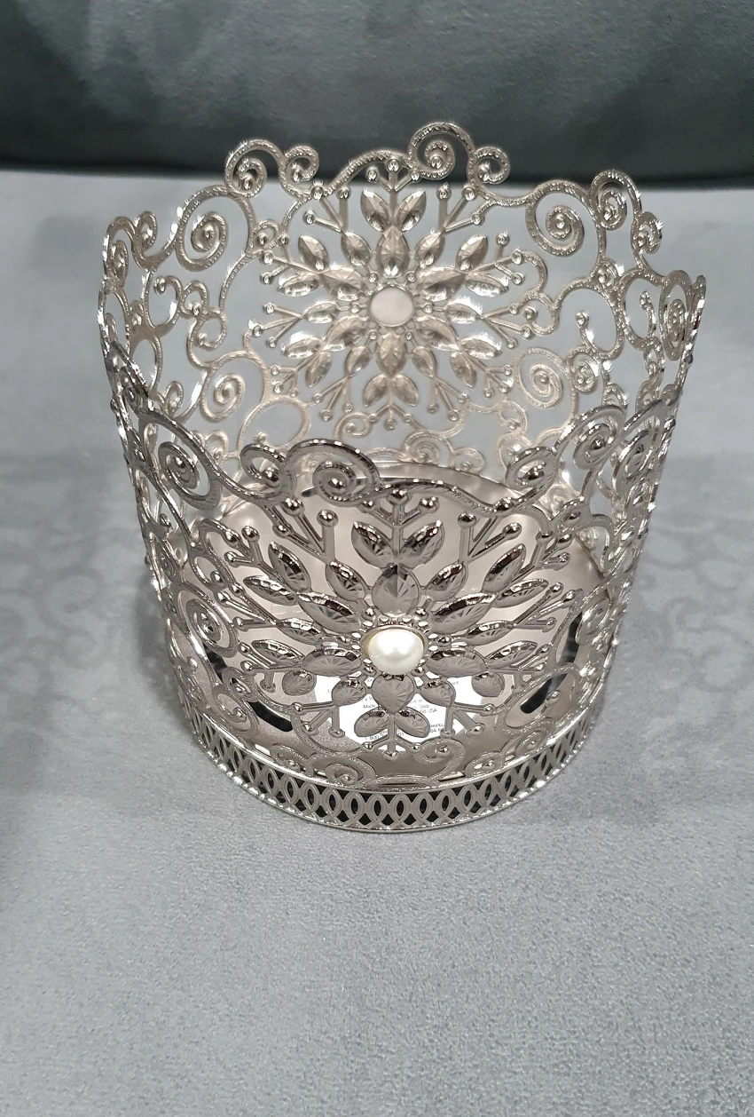 Silver Candle Stand thumbnail