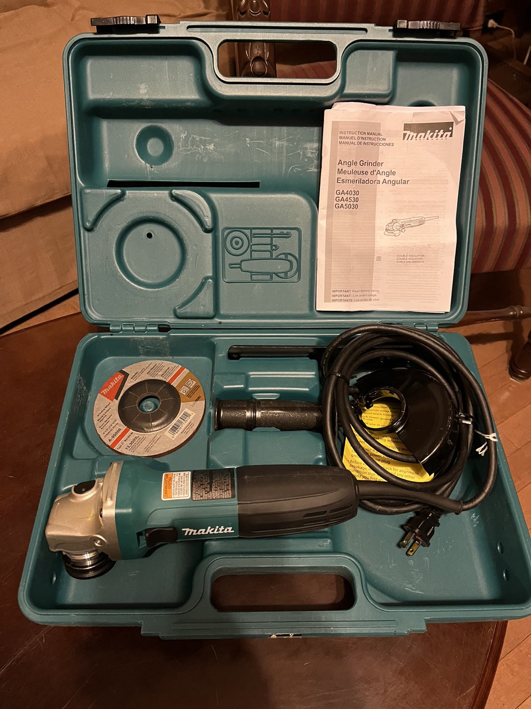 Makita Angle Grinder (New) thumbnail