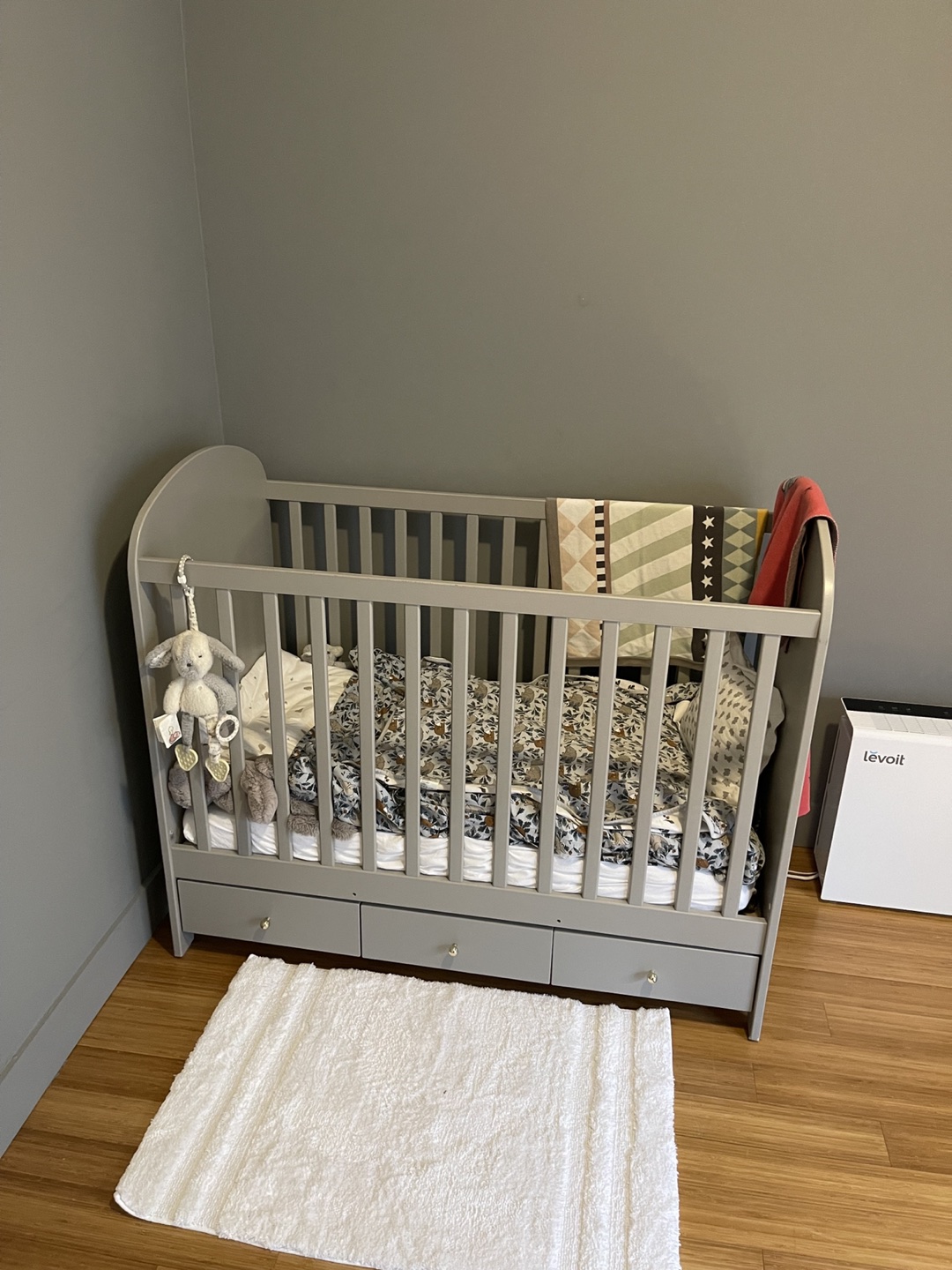 Baby cot / crib with mattress, blankets, fitted sheets and more