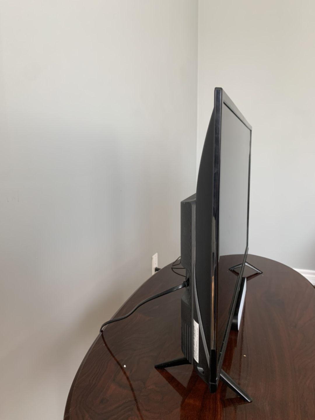 32” Smart TV image indicator(2)