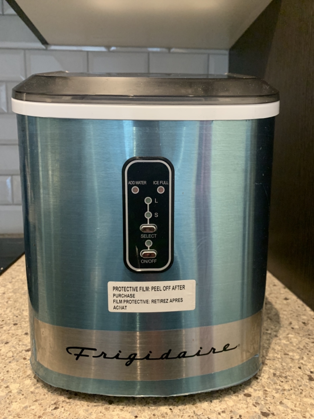 Frigidaire Ice Maker Machine