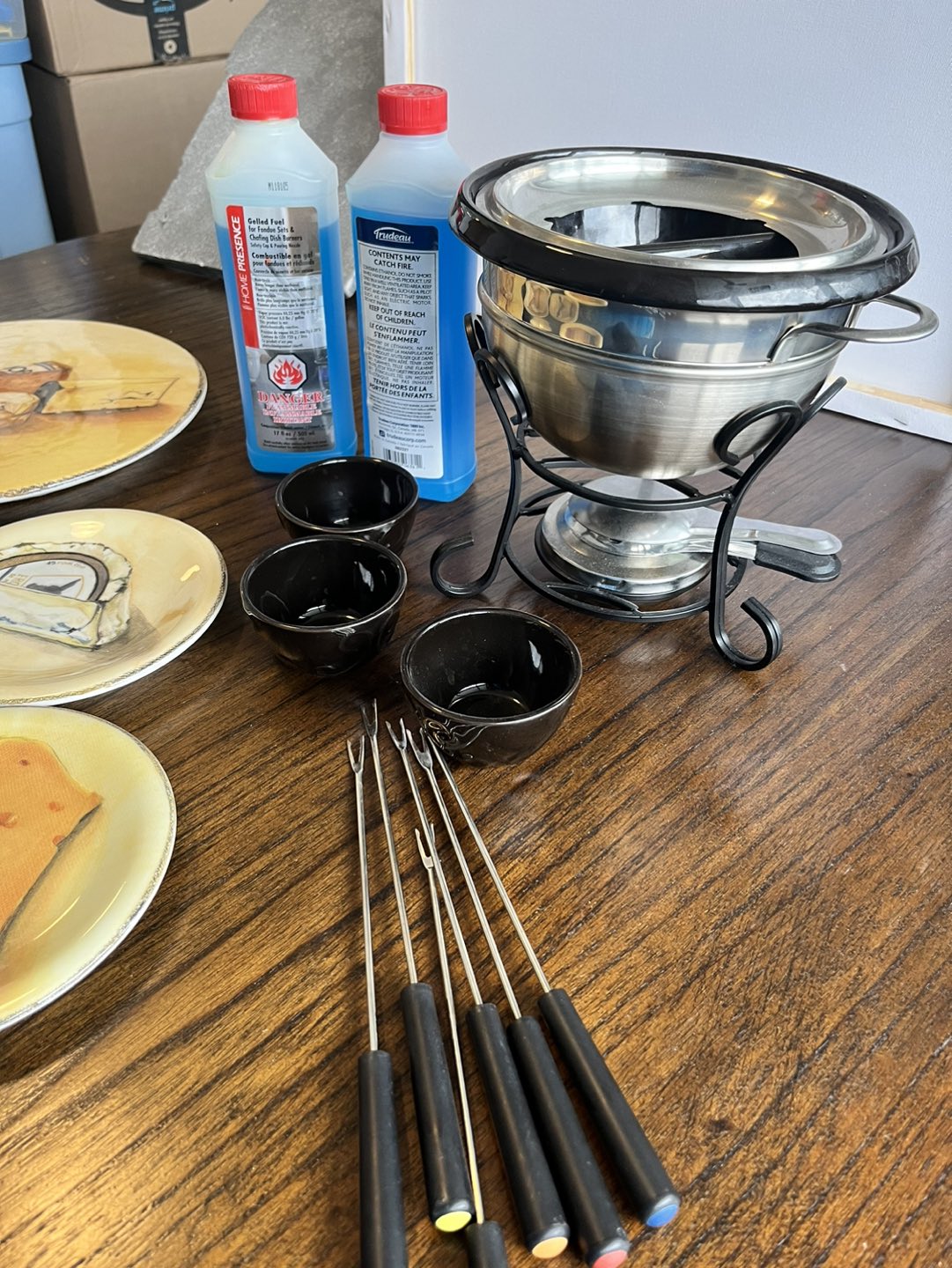 Vintage Williams Sonoma Cheese Plates with Fondue Kit - photo 4
