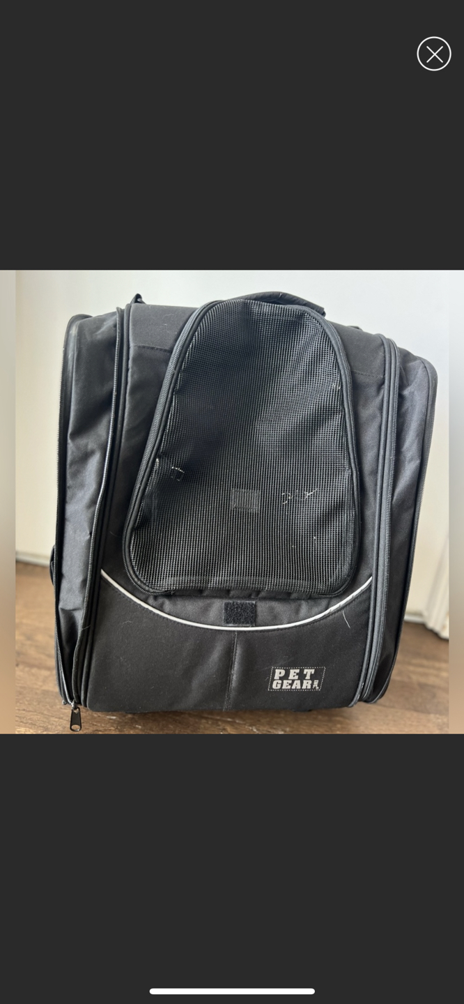 Roller Backpack for Cats/Dogs With Tether & Extendable Handle image indicator(8)