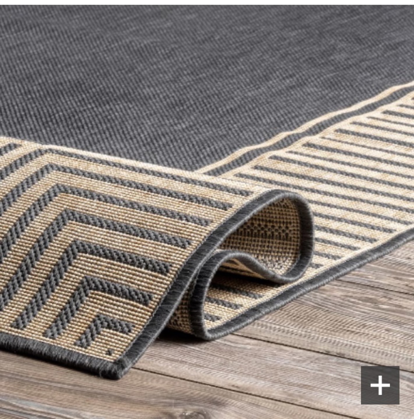 NEW Flat weave Rug 4’ by 6’ - photo 3