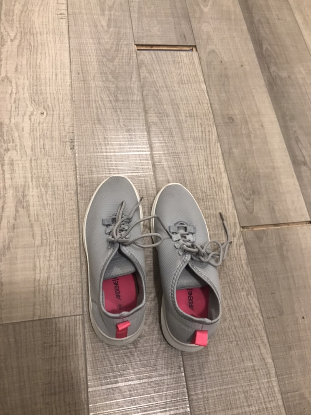 Women Size 7 Gray color shoes for free - photo 2
