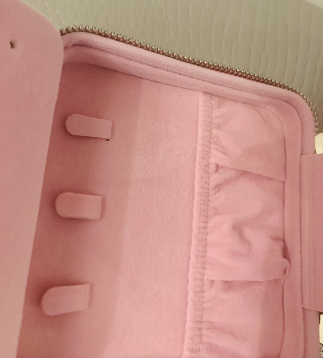 Iconic Swan Swarovski Pink Travel Jewelry Box - photo 4
