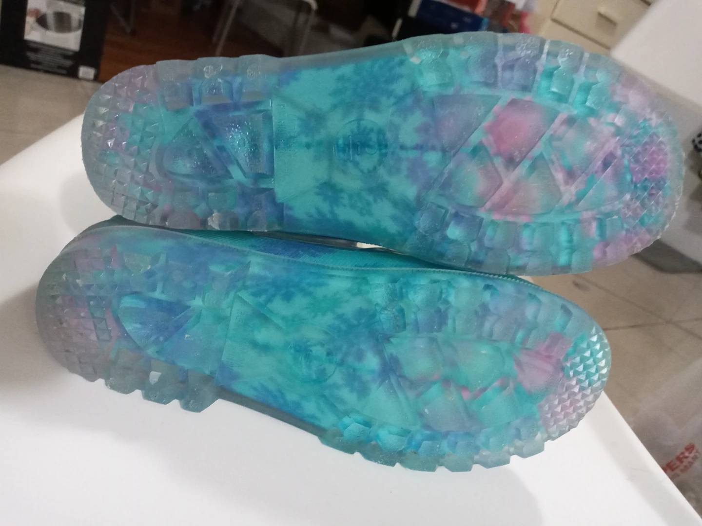 girl's rain boots - photo 3