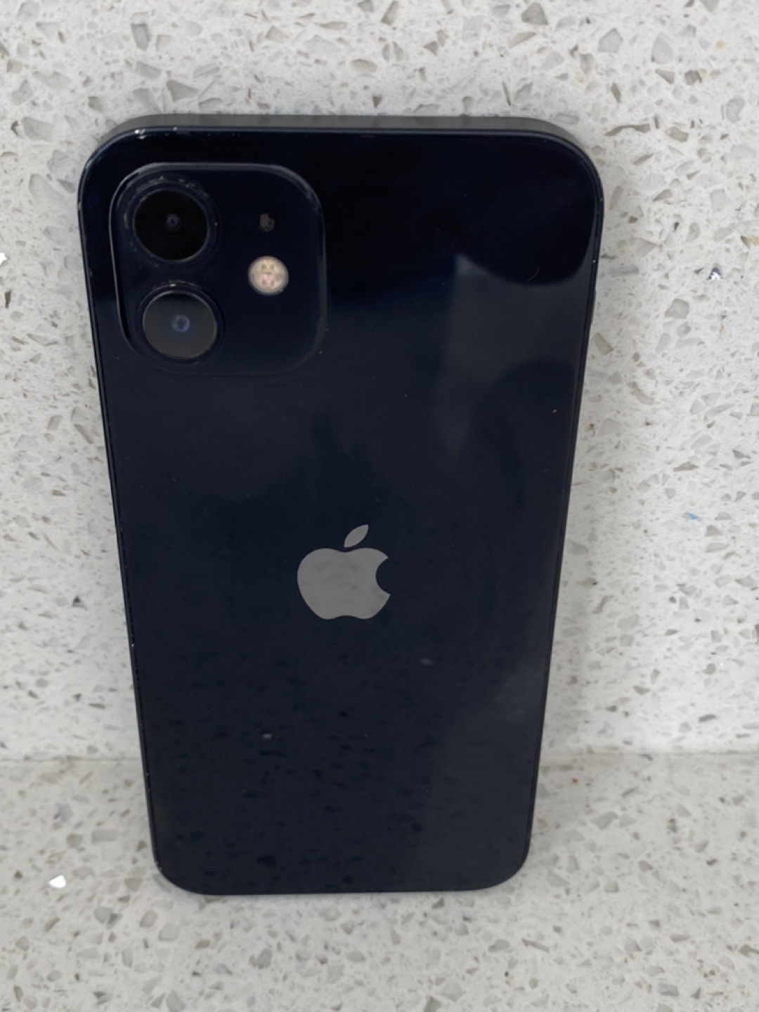 iPhone 12 - photo 5
