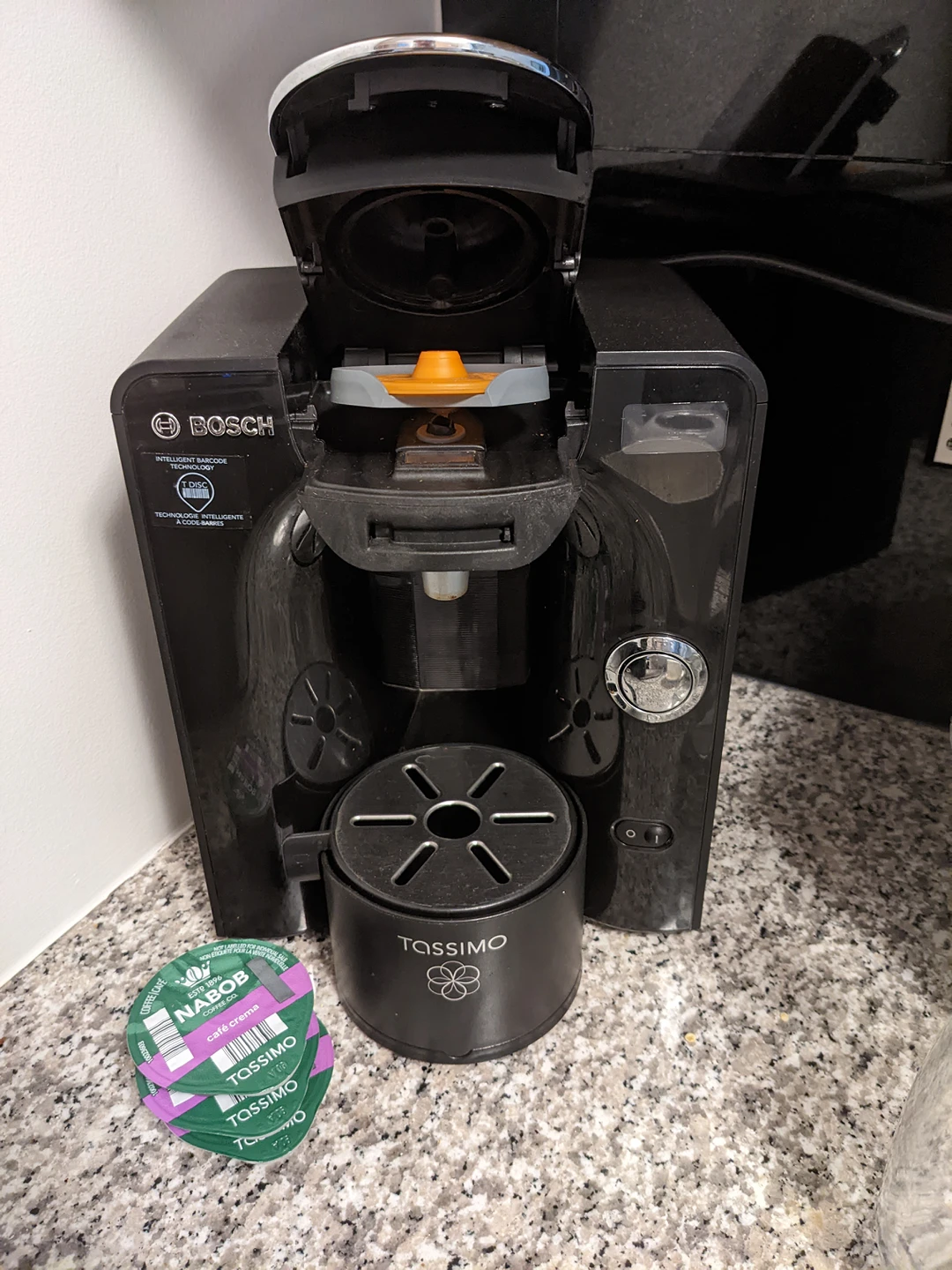 Bosch Tassimo coffee machine - photo 2