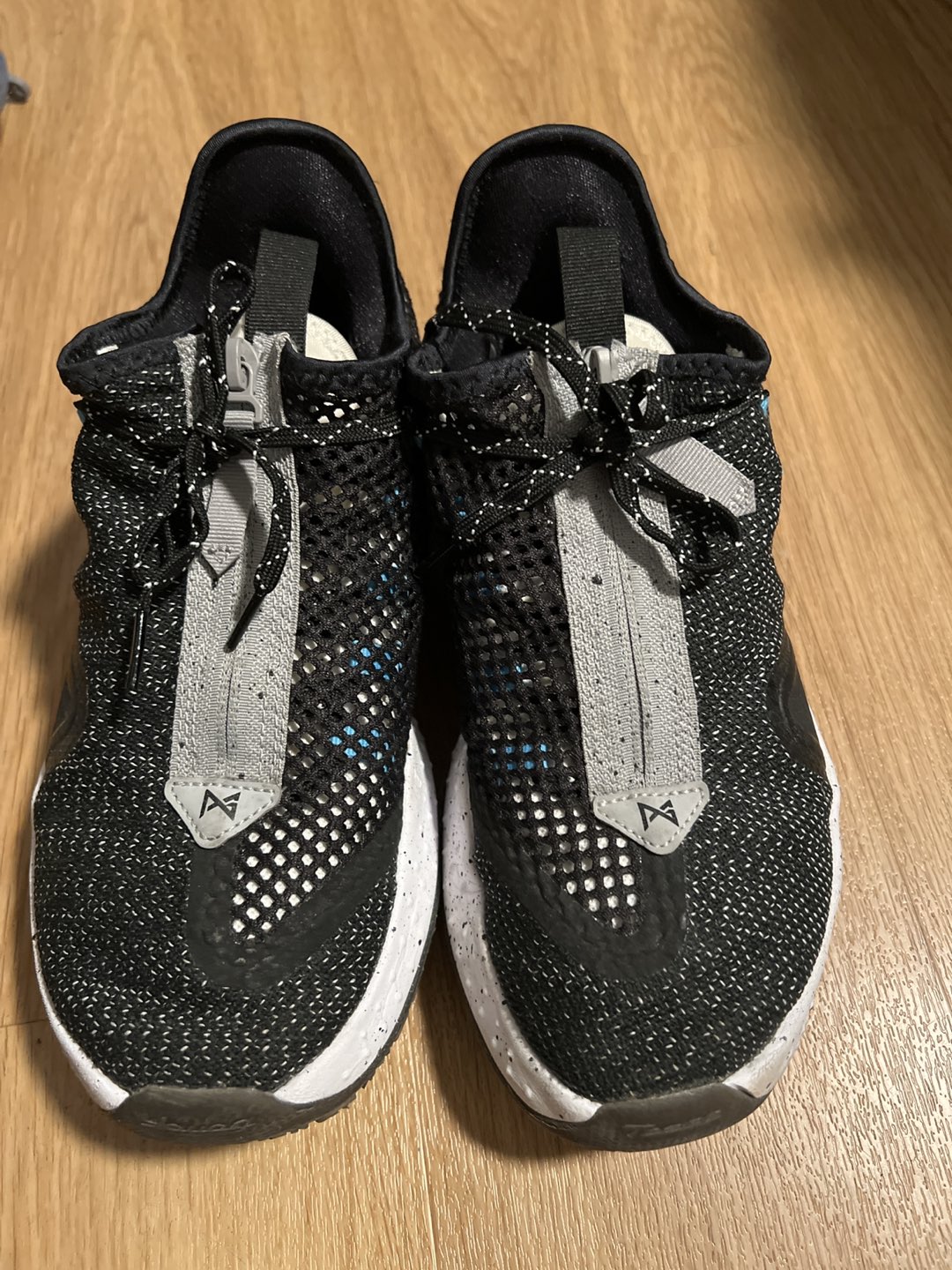 Nike Basketball shoes (Paul George)-US 7.5 - photo 2