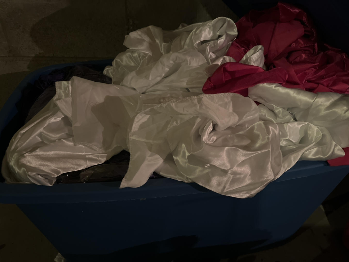 Bulk: Silk Chair Covers, Table Clothes and bows - photo 2
