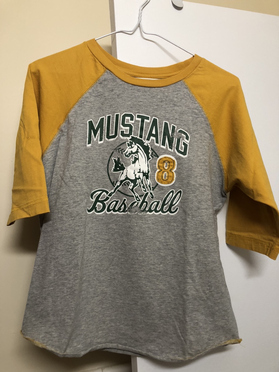 Old Navy T/shirt thumbnail