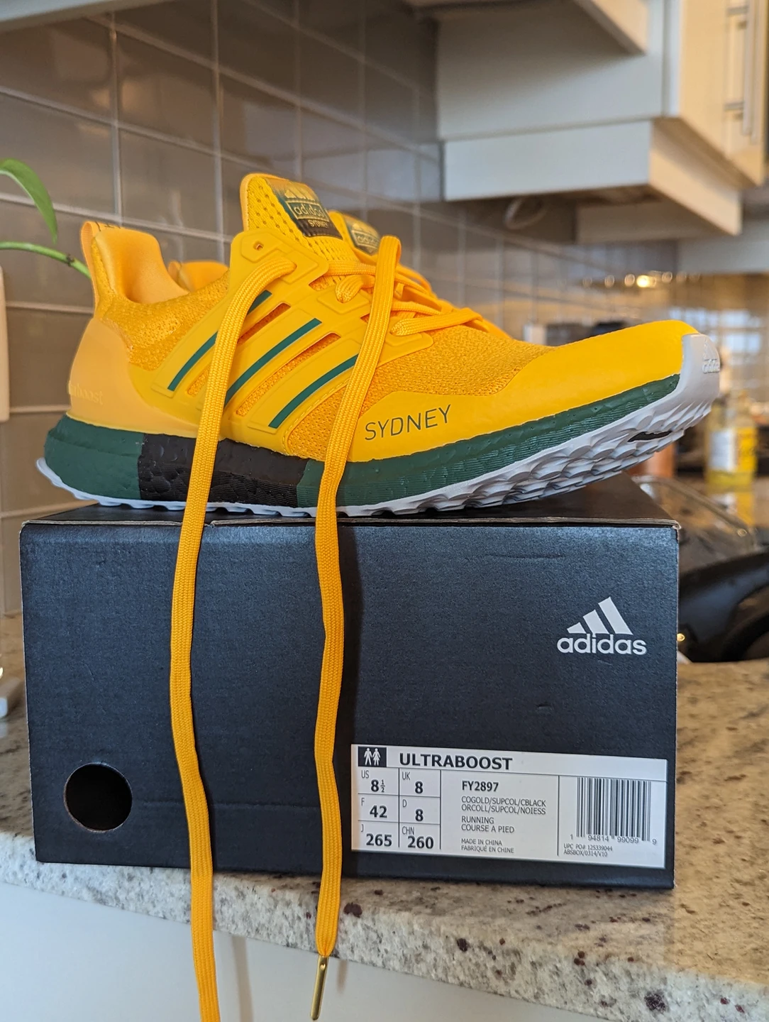 Addidas Ultraboost Running shoes - size US 8.5 Men - photo 2