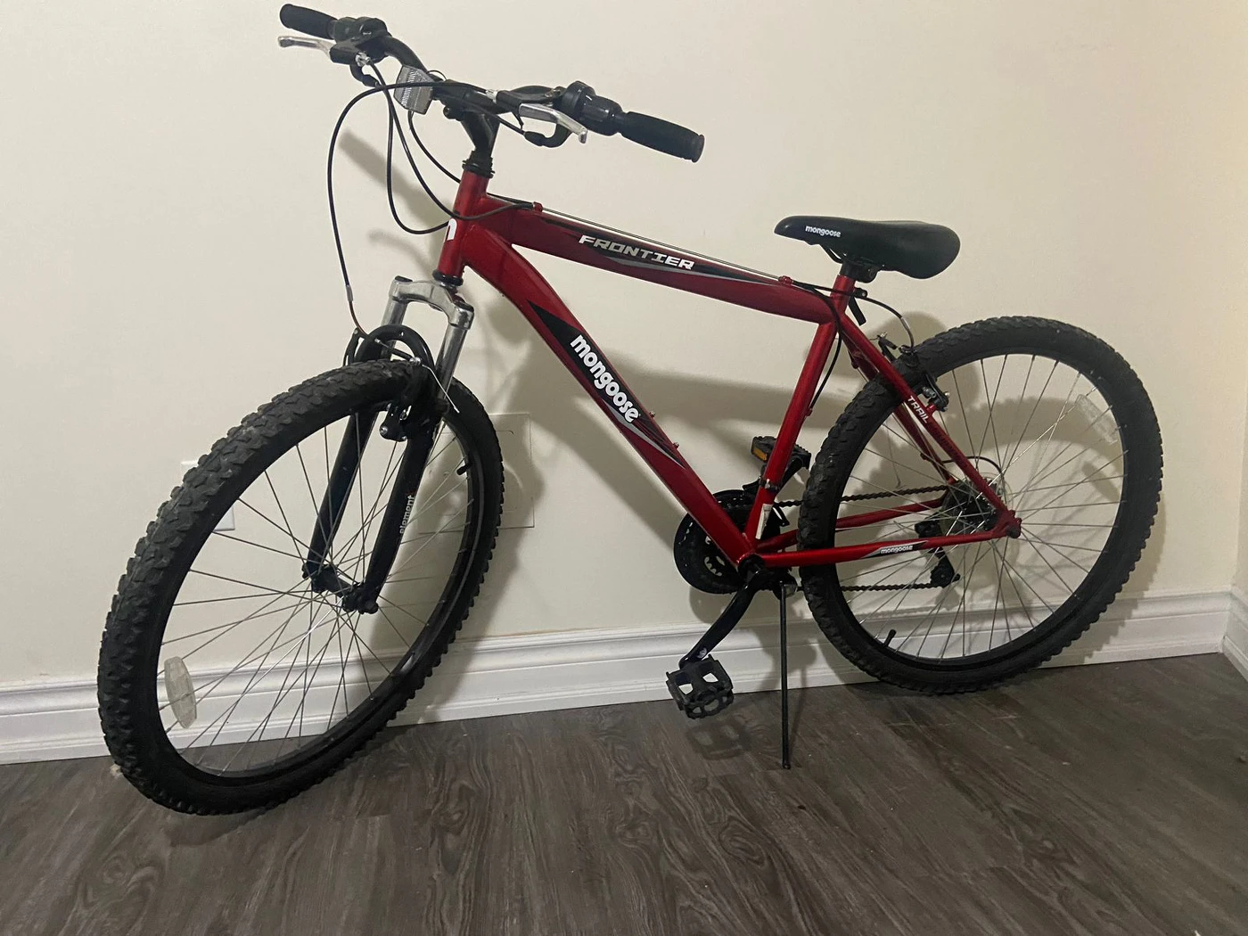 Mongoose Bike like new image indicator(4)