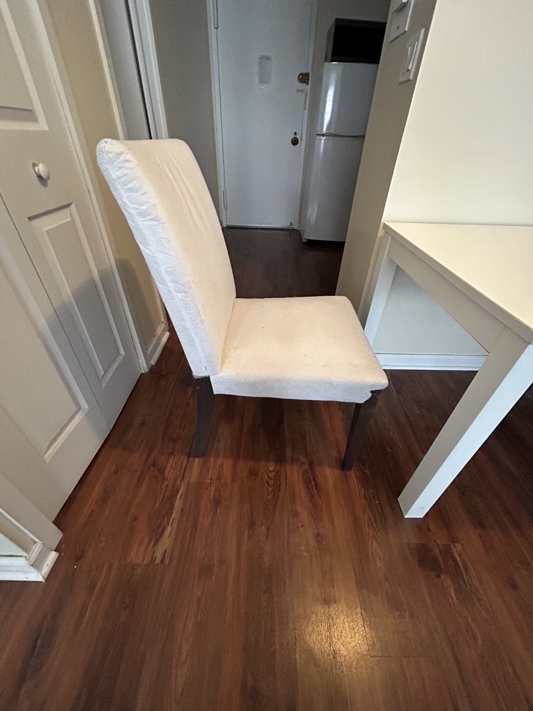 IKEA dinning Table and 4 chairs - photo 2