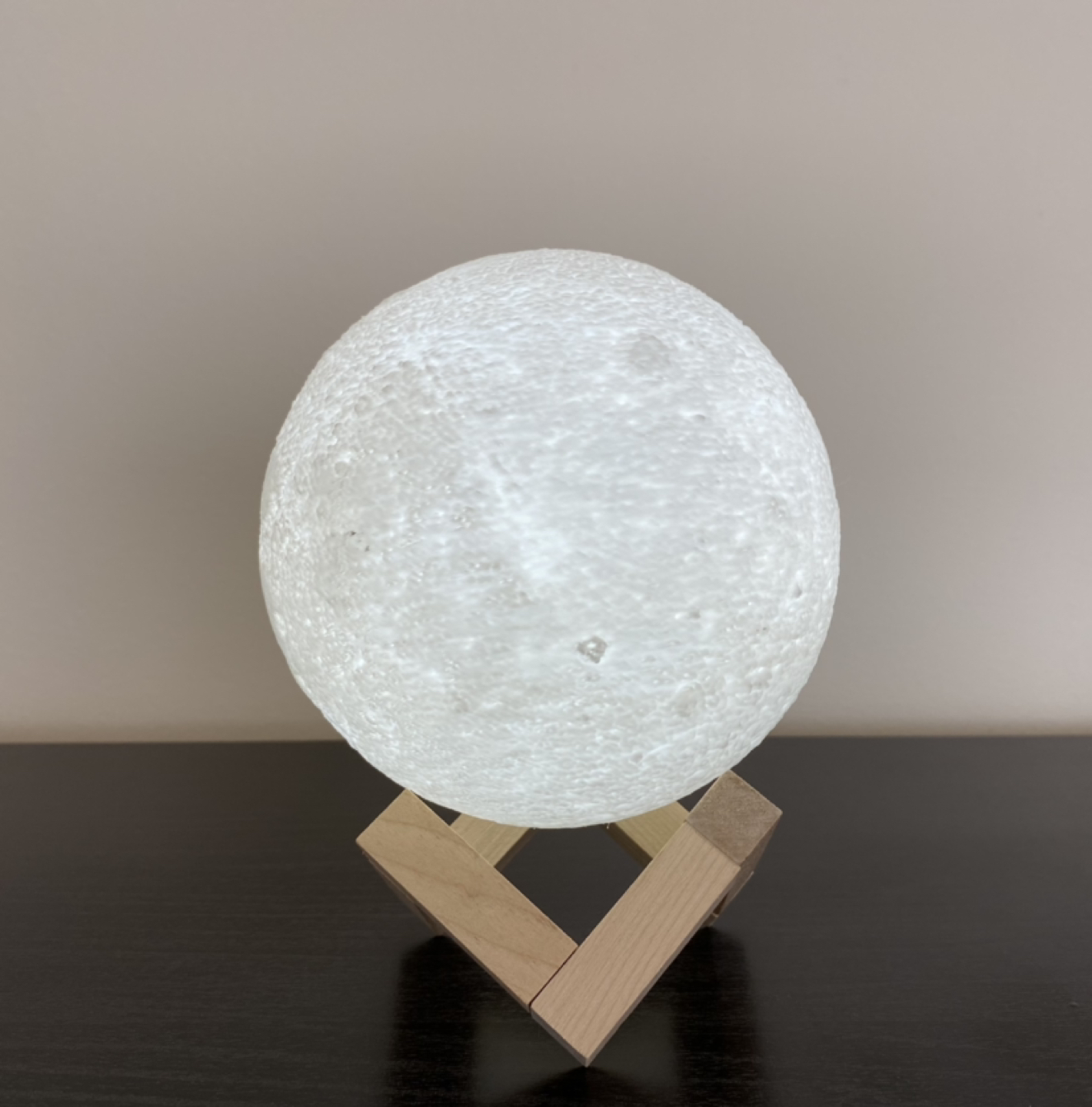 3D printed Moon Light image indicator(2)